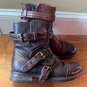 UGG Collection Dark Brown Leather Buckle Boots